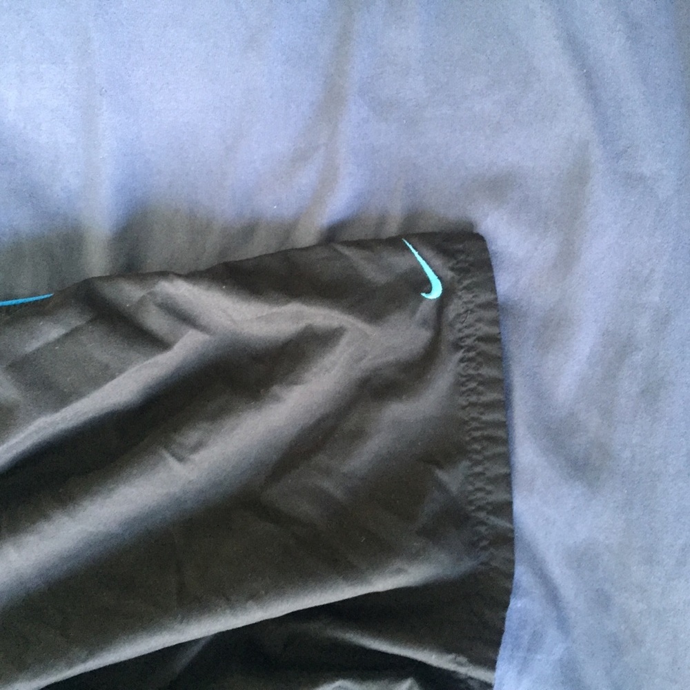 Nike shorts - Picture 2 of 4